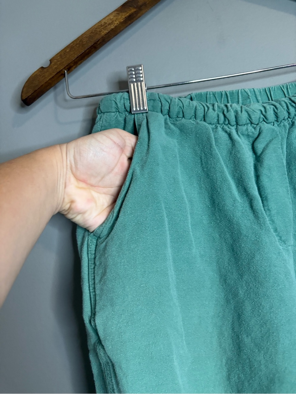 Oysho Linen Blend Cropped Pants Green Elastic Waist Relaxed Fit M - Picture 5 of 8